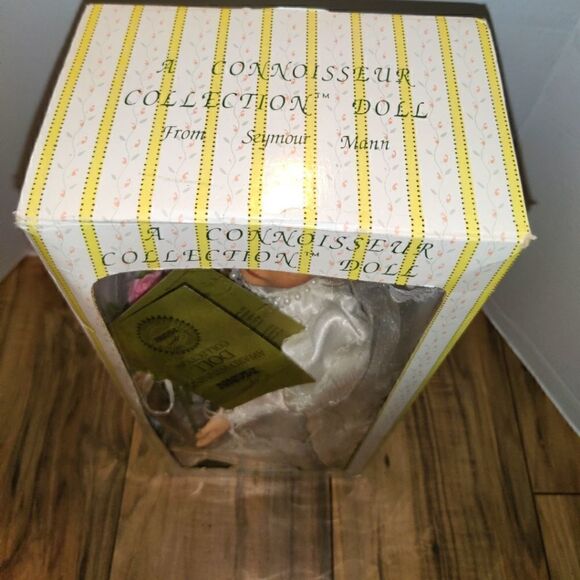 Seymour Mann A Connoisseur Collection Doll Barbara Ann 17'in Tall In Box. Packag - Picture 4 of 9